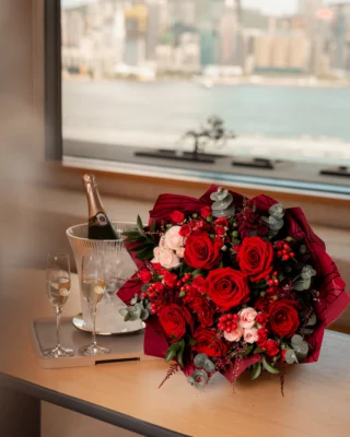 Celebrate love with the understated elegance of Regent Hong Kong’s signature service. Imagine your loved one stepping into the suite to discover a beautiful bouquet and champagne awaiting their arrival—a gesture of sophistication and thoughtfulness. 
 
Allow us to assist you in curating the perfect romantic moment. 
 
在香港麗晶酒店，每一刻都值得細味。讓我們以細膩貼心的服務，為您的動人時刻注入低調奢華。於平靜暖人的私人秘境中，讓醉人鮮花與香檳傳遞摯愛心意，締造只屬於您的浪漫驚喜。

在維港壯麗景致映襯下，細味每一個專屬時刻。讓香港麗晶酒店團隊為您精心策劃，將每個細節昇華成難忘回憶--每一刻，都是值得珍藏的故事。
 
#RegentHongKong #RegentHotelsandResorts #PersonalHavens #FramedViews #AweInspiringMoments #VictoriaHarbour #Love #Blessing #Celebrations