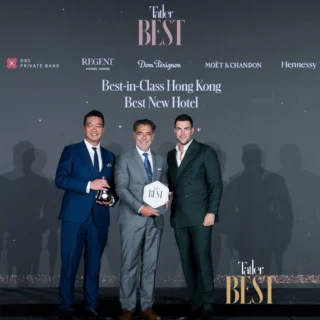 A Night of Distinction at the Tatler Best Hong Kong and Macau Awards 2025
 
We are deeply humbled and immensely grateful to share that Regent Hong Kong received two prestigious accolades at the Tatler Best Hong Kong and Macau Awards 2025:
 
Best-In-Class Hong Kong: Best New Hotel – Regent Hong Kong
Top 20 Bars in Hong Kong: Qura Hong Kong
 
These distinguished recognitions reflect our dedicated efforts to elevate Hong Kong’s dynamic culinary and hospitality landscape, seamlessly blending modern innovation with timeless elegance. We sincerely thank everyone who has supported and believed in our journey.
 
The evening was a true celebration of excellence, as we had the pleasure of hosting a distinguished community of hospitality visionaries, creatives, and culinary talents. It was inspiring to come together, share ideas, and celebrate the spirit of innovation that drives us all.
 
We look forward to creating more unforgettable moments with you at Regent Hong Kong, where exceptional experiences and meaningful connections continue to flourish.

香港麗晶酒店榮幸於Tatler Best Hong Kong and Macau Awards 2025中榮膺兩項大獎：

🏆 香港最佳新酒店：香港麗晶酒店
🍸 Tatler最佳20酒吧：Qura Bar

此殊榮不僅印證我們在融合現代設計與永恆優雅方面的卓越追求，更體現了本酒店對推動香港餐飲及酒店業發展的堅定承諾。

是次頒獎盛典於麗晶宴會廳隆重舉行，我們深感榮幸能匯聚眾多文化菁英與業界領袖，共同彰顯創新與卓越的價值。誠盼各位尊貴嘉賓在昨晚的盛會中，度過了難忘的美好時光。

在此，香港麗晶酒店向所有與會嘉賓及支持者致以最誠摯的謝忱。您們的鼓勵是我們前行的動力！我們熱切期待未來能再次歡迎各位蒞臨，攜手締造更多現代與經典交織的璀璨時刻。
 
#RegentHongKong #RegentHotelsandResorts #TatlerBest #TatlerBestHongKong @hongkongregent @qurahongkong