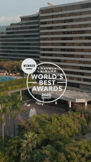 Celebrating Excellence: Regent Hong Kong Named Top Hotel in Asia and the World’s Best for Discerning Travelers by Travel + Leisure World’s Best Awards 2025 Readers' Survey
 
We are thrilled to share that Regent Hong Kong has been honored as the #1 City Hotel in Asia, the #1 City Hotel in Hong Kong for the second consecutive year, and ranked #14 among the world's best in the 2025 Travel + Leisure World’s Best Awards readers' survey. This prestigious recognition reaffirms our unwavering commitment to creating a refined sanctuary where thoughtful hospitality, timeless elegance, and breathtaking views of Victoria Harbour come together seamlessly. Every detail is carefully curated to inspire and delight, making each stay a truly unforgettable experience. To our valued guests, the IHG family, owners, stakeholders, the global travel community, and our team: thank you. Your continued support inspires us to pursue excellence and elevates the art of discreet luxury. We look forward to welcoming you back to your personal haven, where beautiful moments unfold with grace and serenity.

香港麗晶酒店榮獲2025年《Travel + Leisure》World’s Best Awards 全球第14名及亞洲第1名酒店殊榮

我們誠摯地宣佈，香港麗晶酒店在2025年《Travel + Leisure》World’s Best Awards 中榮獲讀者評選為亞洲第1名酒店，連續第二年榮膺香港第1名酒店，以及全球第14名酒店。

這項非凡成就體現了我們為每位賓客締造靜謐綠洲的承諾——將真摯款待、沉浸式設計與維港壯麗景致融為一體，讓每一次入住都成為難忘且啟發人心的體驗。

衷心感謝一直支持我們的賓客及全球旅遊社群，讓我們榮獲如此殊榮。感謝您選擇香港麗晶酒店作為您的首選目的地，並激勵我們不斷攀登奢華待客的新高峰。
 
#RegentHongKong #RegentHotelsandResorts #PersonalHaven #FramedViews #AweinspiringMoments #LuxuryHotel @travelandleisure @travelandleisureasia